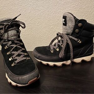 Sorel Kinetic Conquest Winter Boots